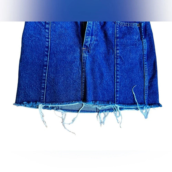 Abercrombie & Fitch Zoe Natural Rise A-Line Mini Skirt Frayed Hem Dark Wash 26/2 - Picture 4 of 9